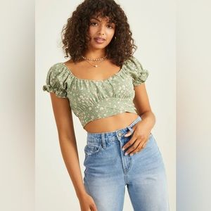 NWT Altar’d State Amora Floral Puff Sleeve Wrap Top in Sage Size XS